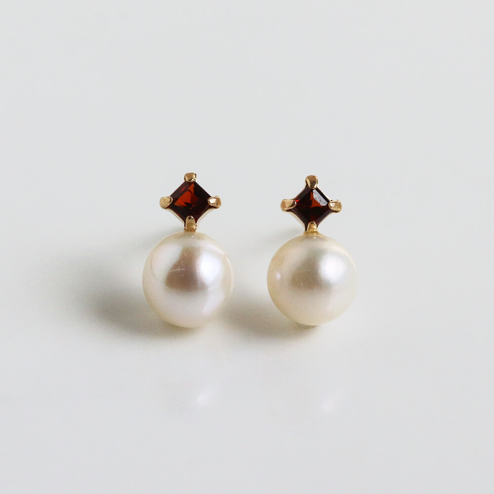 ガーネット / パール ピアス | K10YG〈Web限定〉