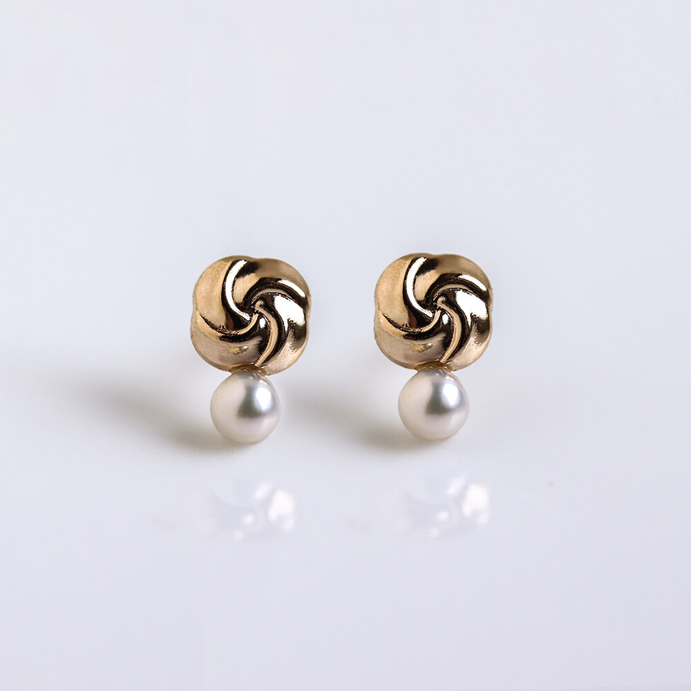 パール ピアス | K10YG  〈Web限定〉