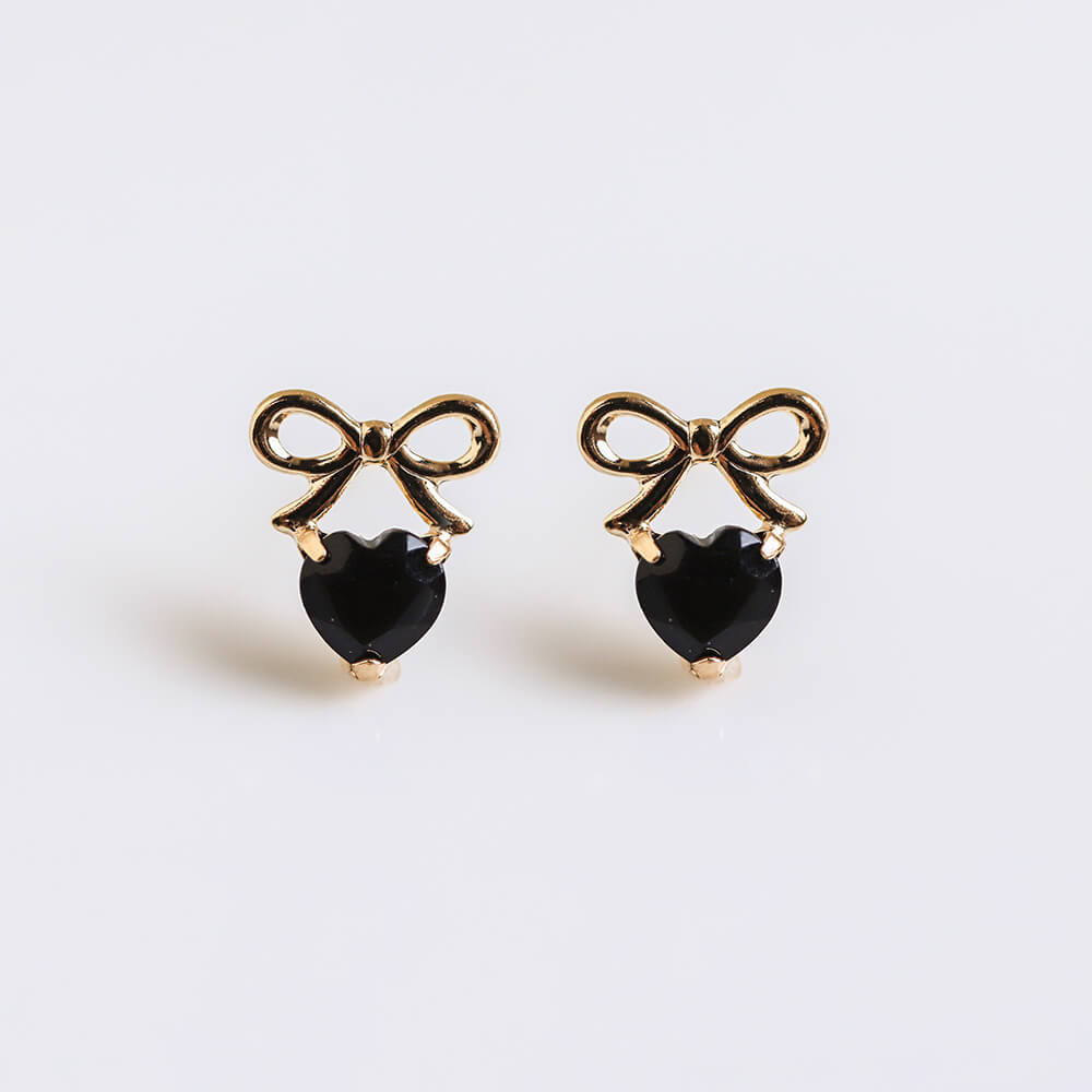 オニキス ゴールド リボン ピアス | K18 〈Web限定〉
