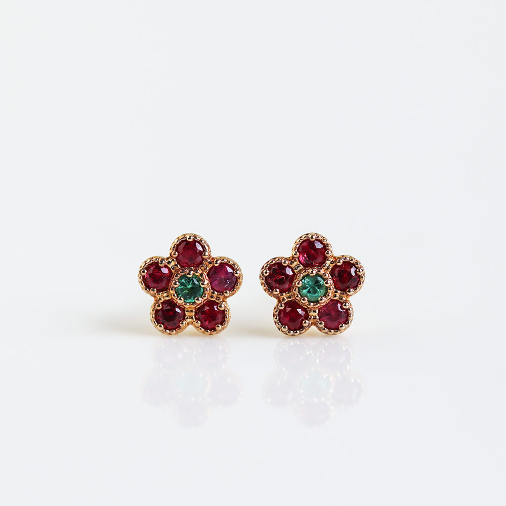 ルビー / エメラルド フラワー ピアス | K10YG〈Web限定〉