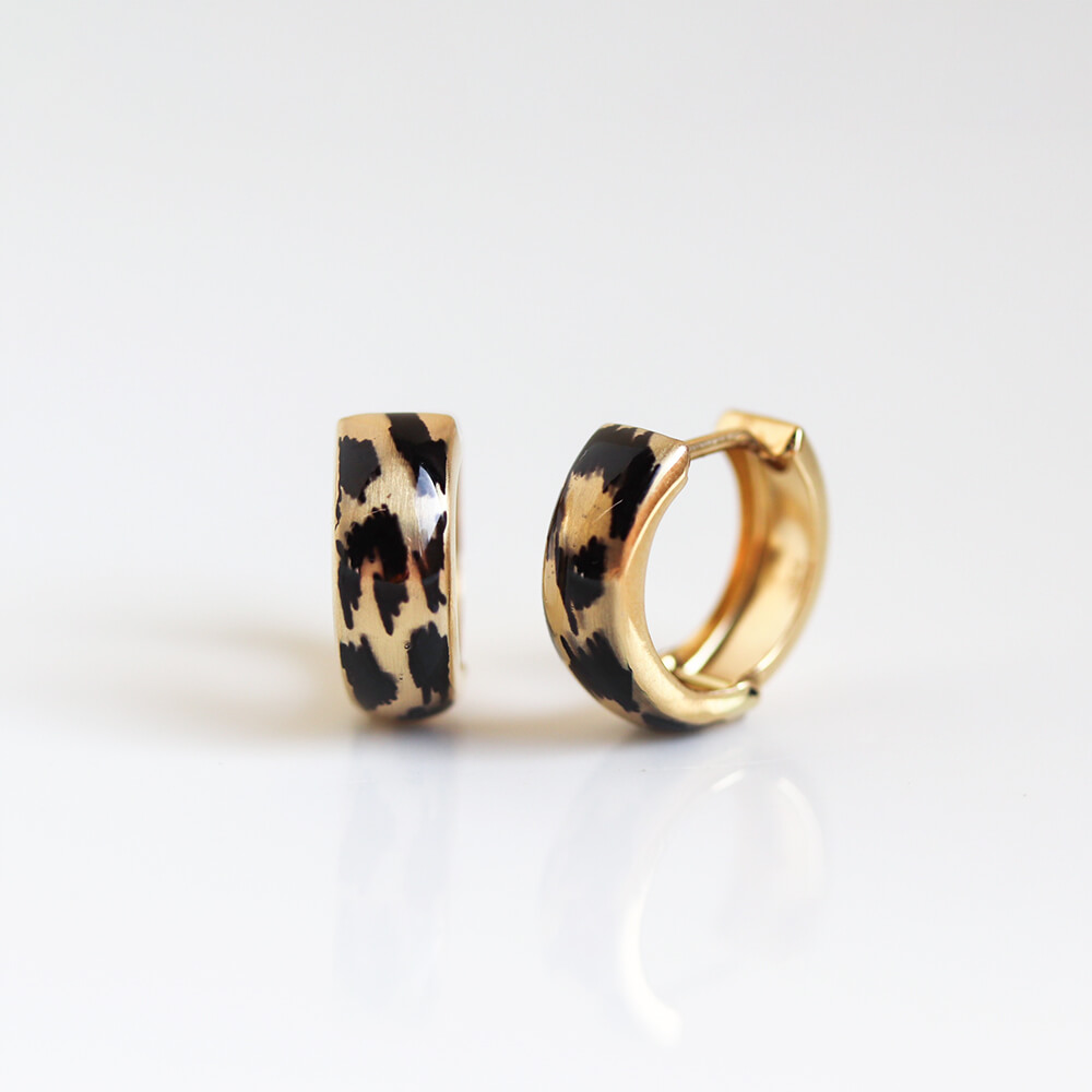 エナメル スナップ フープ ピアス | K14YG〈Web限定〉